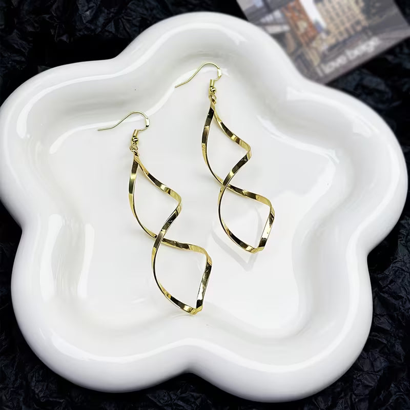 Spiral Dangle Øredobber | Gull