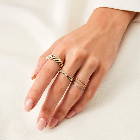 Croissant Ring | Gull