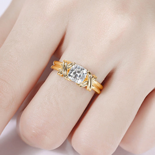 Knotted Bånd Statement Ring | Gull