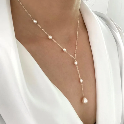 Cascading Perle Lariat Halskjede